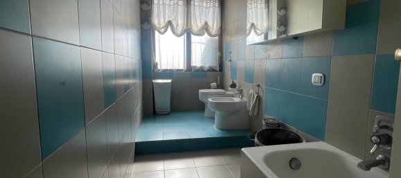 Apartamento de 3 dormitorios en Monza, Italy No. 175405 16