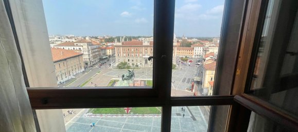 Apartamento de 3 dormitorios en Monza, Italy No. 175405 13