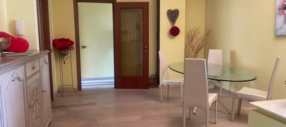 Apartamento de 3 dormitorios en Monza, Italy No. 175405 4