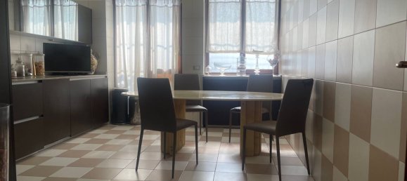 Apartamento de 3 dormitorios en Monza, Italy No. 175405 5