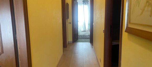Apartamento de 3 dormitorios en Monza, Italy No. 175405 12
