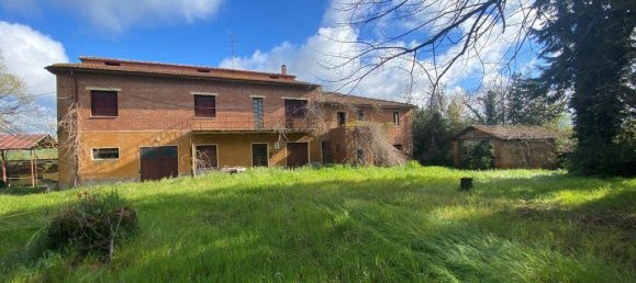 5 bedrooms House in Castiglione del Lago, Italy No. 78071 4