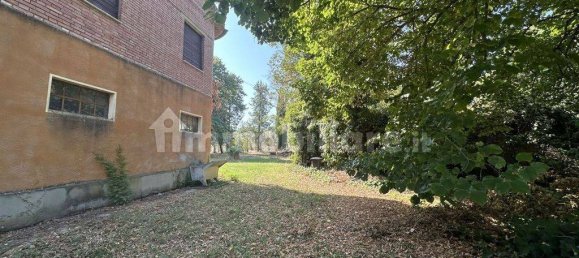 5 bedrooms House in Castiglione del Lago, Italy No. 78071 20