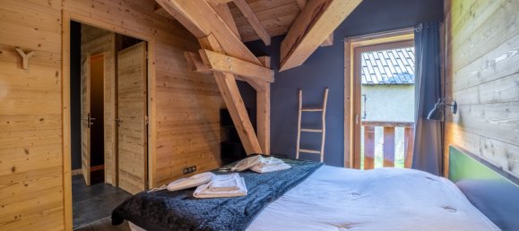 4 bedrooms Apartment in Huez, France No. 502 2