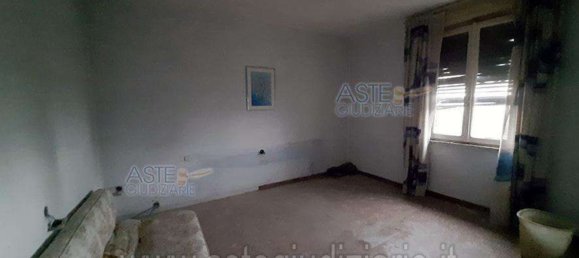 4-Zimmer Wohnung in Peccioli, Italy, Nr. 45486 2