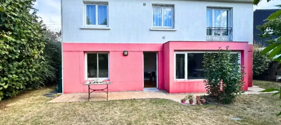 5 bedrooms House in Nantes, France No. 318459 3