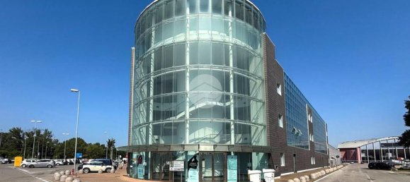 Oficina en Mantua, Italy 116 m² No. 364572 10