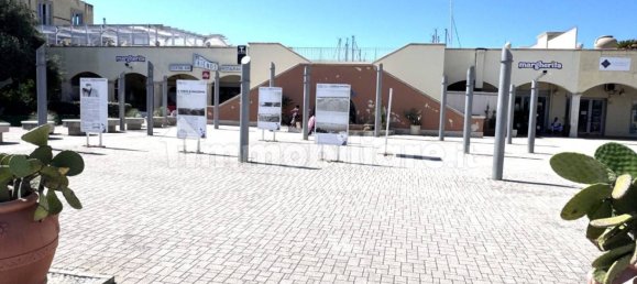 Propiedad comercial de 1 habitación en Rome, Italy No. 268290 3