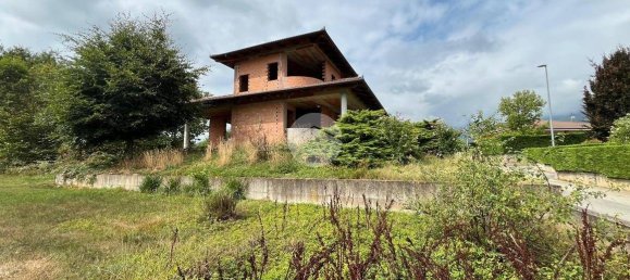 Villa de 3 dormitorios en Bagnolo Piemonte, Italy No. 305375 15