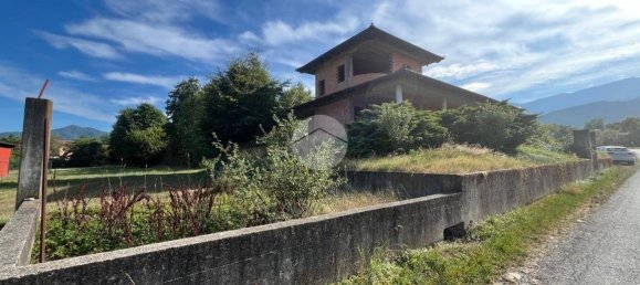 Villa de 3 dormitorios en Bagnolo Piemonte, Italy No. 305375 11