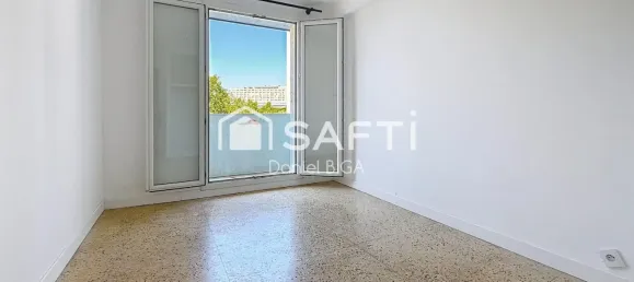 2 bedrooms Apartment in Marseille, France No. 339624 5