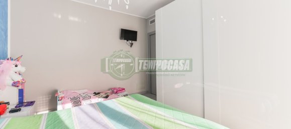 2 bedrooms House in Zanica, Italy No. 66846 9