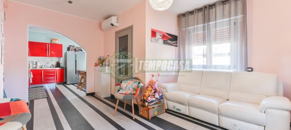2 bedrooms House in Zanica, Italy No. 66846 3