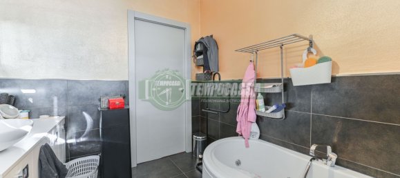 2 bedrooms House in Zanica, Italy No. 66846 28