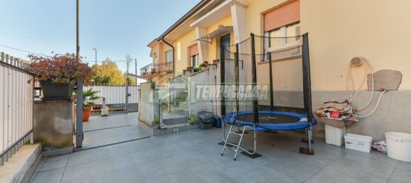 2 bedrooms House in Zanica, Italy No. 66846 18