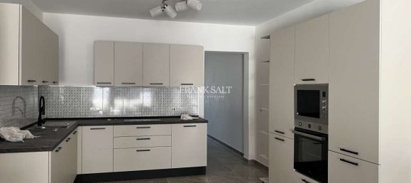 Apartamento de 3 dormitorios en Victoria, Malta No. 637 4