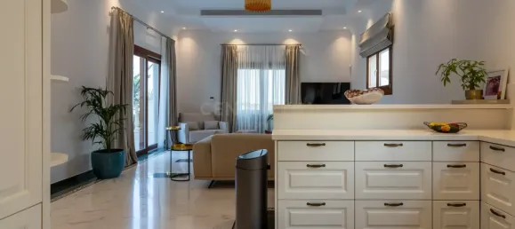 6 bedrooms Villa in Mouttagiaka, Cyprus No. 325 5