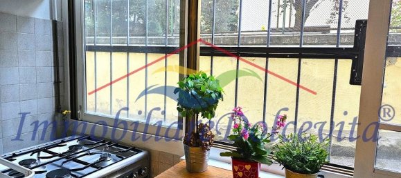 2 bedrooms Apartment in Florence, Italy No. 265808 3