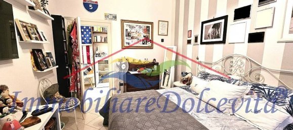 2 bedrooms Apartment in Florence, Italy No. 265808 6