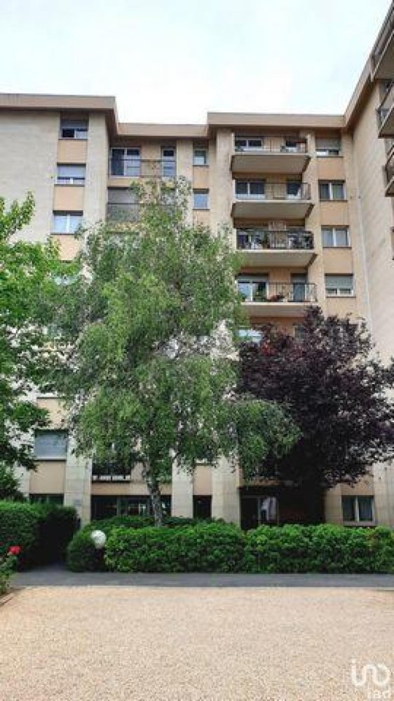 Condominio de 3 dormitorios en Le Bourget, France No. 35747