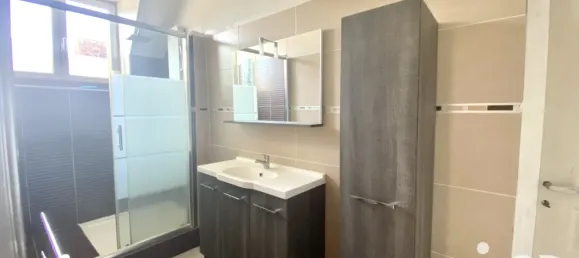 300m² Building in Draveil, France No. 323564 21