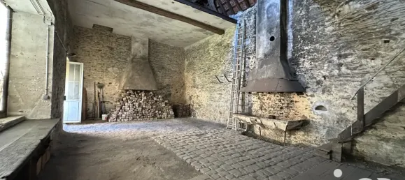 300m² Building in Draveil, France No. 323564 6