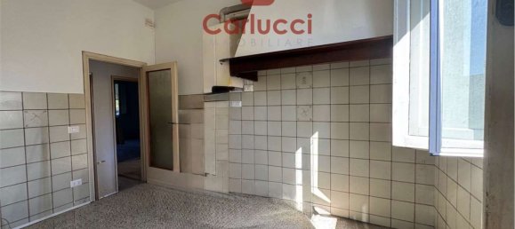 3 bedrooms Apartment in Uzzano, Italy No. 343958 8
