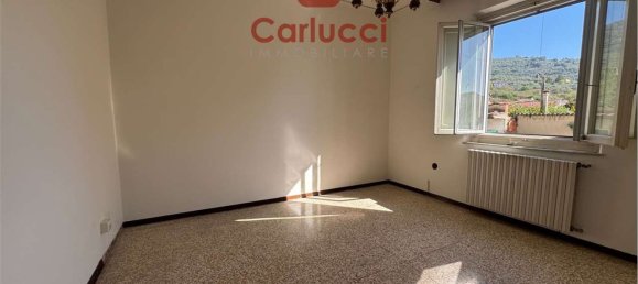 3 bedrooms Apartment in Uzzano, Italy No. 343958 3