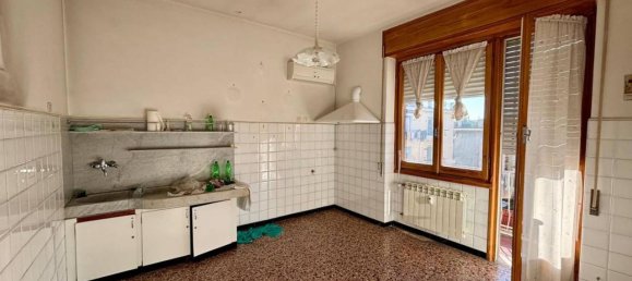 4-Zimmer Wohnung in Genoa, Italy, Nr. 143567 14