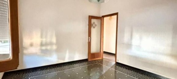 4-Zimmer Wohnung in Genoa, Italy, Nr. 143567 13