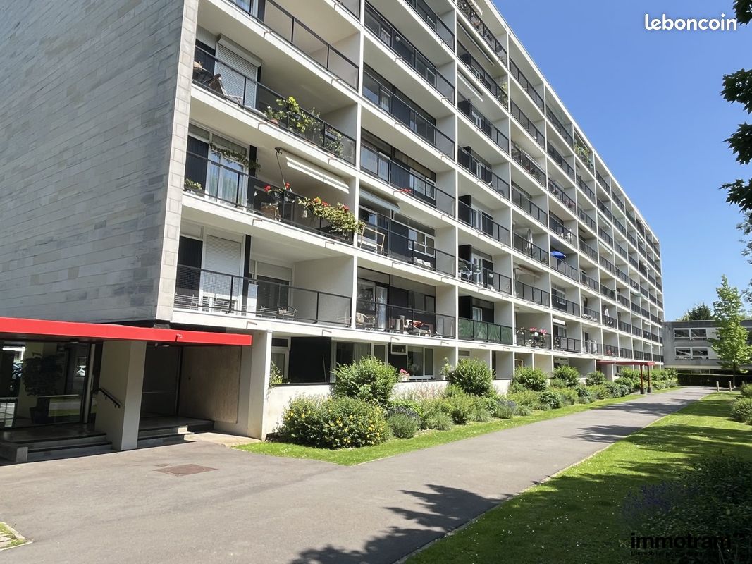 3 Schlafzimmer Wohnung in Croix, France, Nr. 363889
