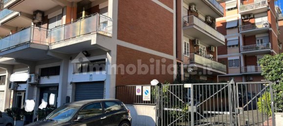 2 bedrooms Apartment in Rome, Italy No. 311209 12