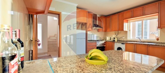 4 bedrooms House in Lagos, Portugal No. 22818 10