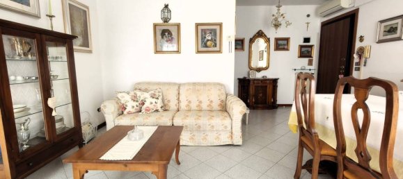 Apartamento de 2 dormitorios en Venice, Italy No. 326681 4
