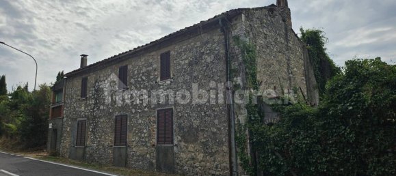 3 bedrooms House in Penna in Teverina, Italy No. 272967 4