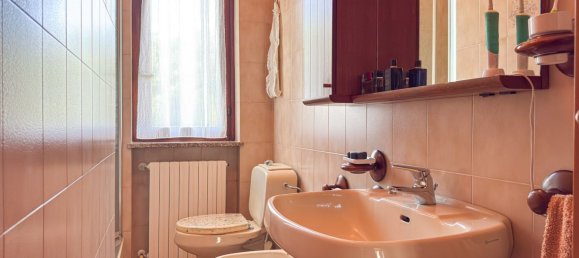 5 rooms Villa in Cadrezzate con Osmate, Italy No. 283251 46