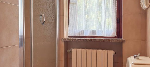 5 rooms Villa in Cadrezzate con Osmate, Italy No. 283251 47