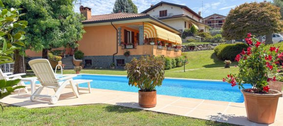 5 rooms Villa in Cadrezzate con Osmate, Italy No. 283251 5