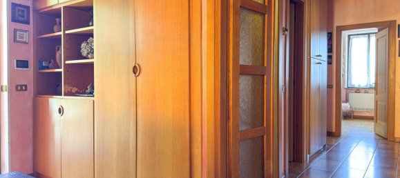 5 rooms Villa in Cadrezzate con Osmate, Italy No. 283251 31