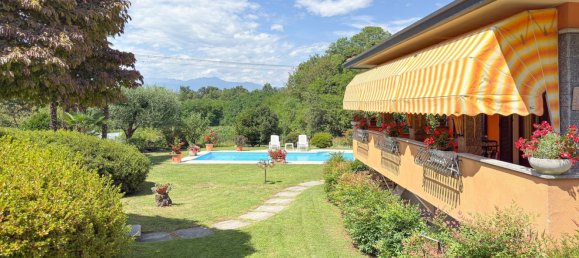 5 rooms Villa in Cadrezzate con Osmate, Italy No. 283251 10