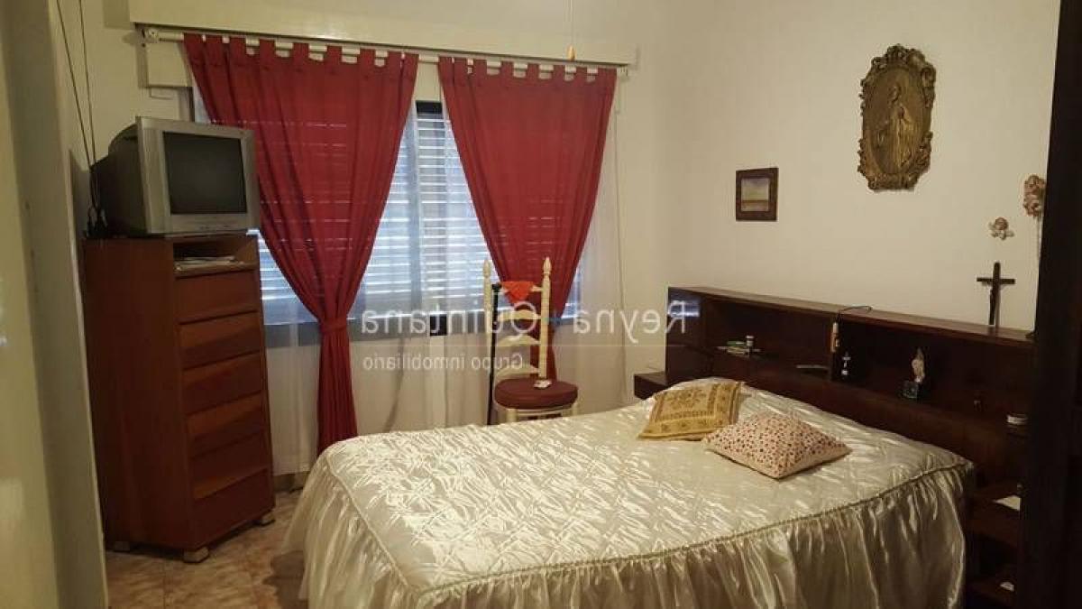 4 bedrooms House in Cordoba, Argentina No. 59010