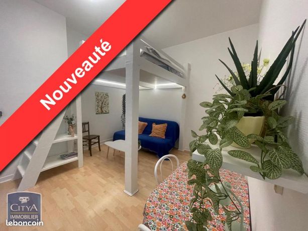 Studio in Poitiers, France No. 312664