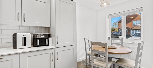 2 غرف نوم منزل في Horley, United Kingdom رقم 1027 3