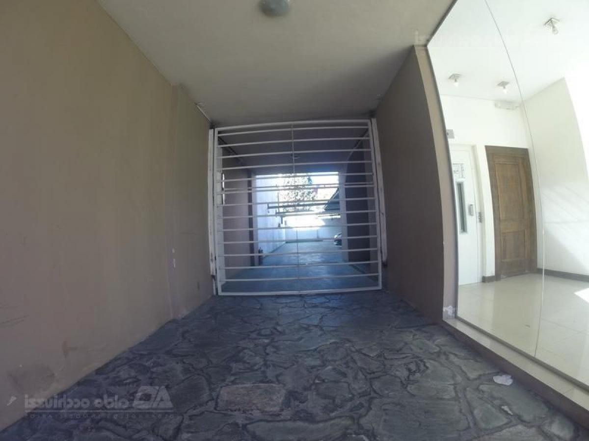 Lagerhaus in Lanus, Argentina, Nr. 22983