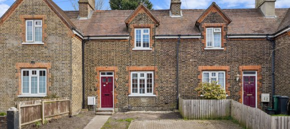 2 bedrooms House in Redhill, United Kingdom No. 1023 3