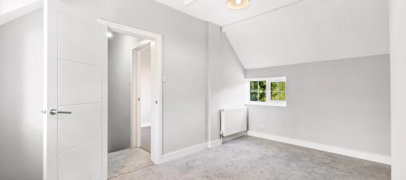 2 bedrooms House in Redhill, United Kingdom No. 1023 11