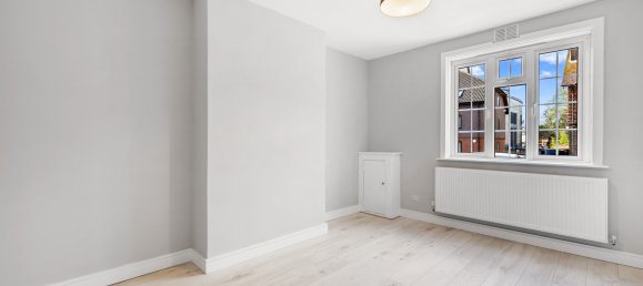 2 bedrooms House in Redhill, United Kingdom No. 1023 7