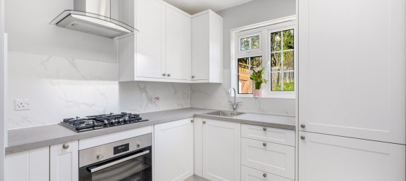 2 bedrooms House in Redhill, United Kingdom No. 1023 5