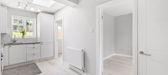 2 bedrooms House in Redhill, United Kingdom No. 1023 6