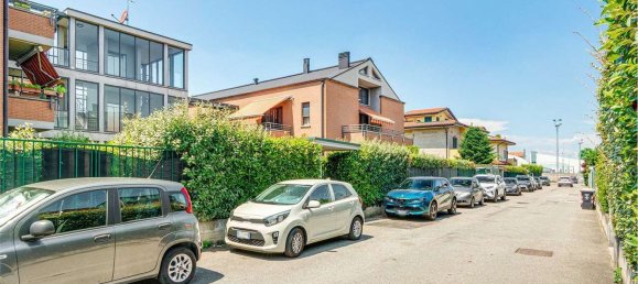 Estudio en Lainate, Italy No. 264871 7